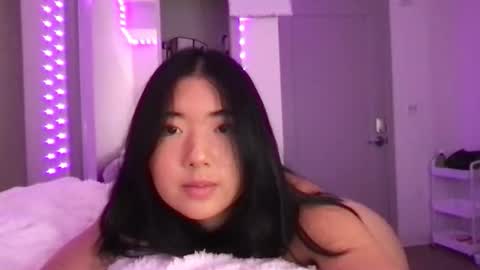 Aristan Belle online show from November 9, 2025, 5:06 am