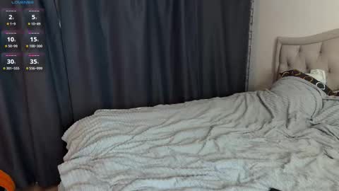 Mia  Arlen online show from December 15, 2025, 2:54 pm