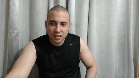 Snapshot of armando_2002 chatting on November 1, 2025, 5:20 am ARMANDO online show from November 1, 2025, 5:20 am