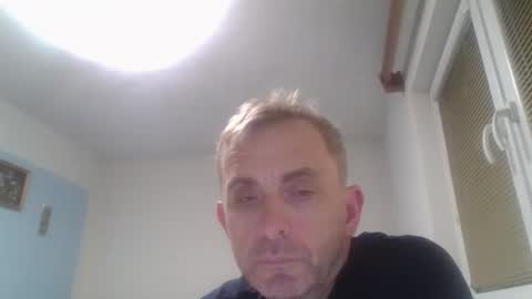 aromannn online show from November 10, 2025, 9:47 pm