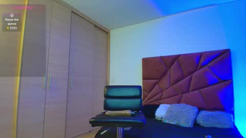 ARON BOLT online show from September 18, 2025, 2:35 am