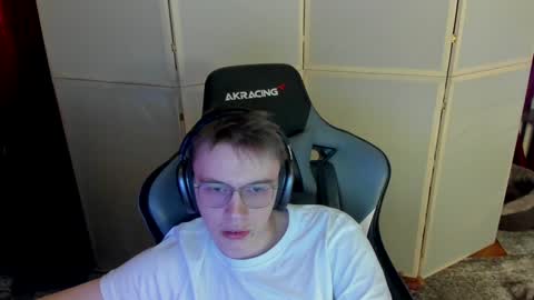 biggest penis  online show from December 15, 2024, 8:25 pm