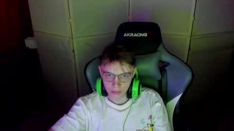 biggest penis  online show from March 1, 2025, 7:08 am