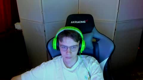 biggest penis  online show from March 3, 2025, 9:33 am