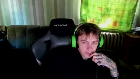 biggest penis  online show from September 9, 2025, 8:14 am