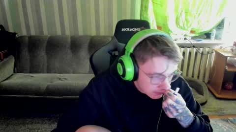 biggest penis  online show from October 1, 2025, 7:36 am