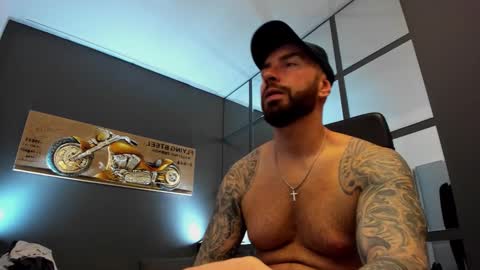 AronGrant online show from December 11, 2024, 8:58 am