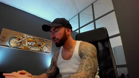 AronGrant online show from December 24, 2024, 8:55 am