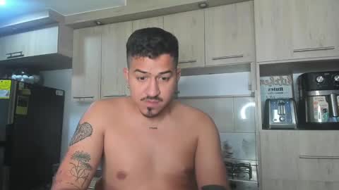 Snapshot of aronwilliams69 chatting on January 15, 2025, 6:12 am ARON  Independent model  online show from January 15, 2025, 6:12 am