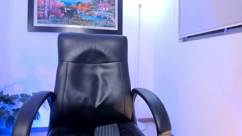 Snapshot of aroon_connor chatting on December 31, 2024, 4:16 am   online show from December 31, 2024, 4:16 am