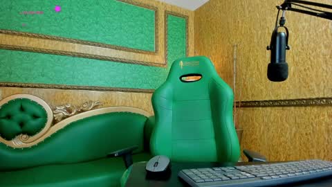    online show from January 9, 2025, 12:52 pm