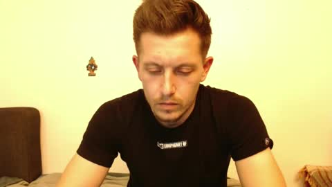 Snapshot of arromwilliam90 chatting on February 14, 2025, 1:18 pm arromwilliam90 online show from February 14, 2025, 1:18 pm