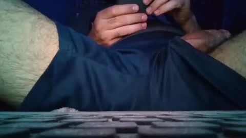 Snapshot of art_max99xxx chatting on September 9, 2025, 12:43 am art_max99xxx online show from September 9, 2025, 12:43 am