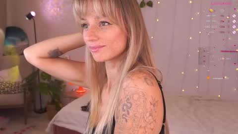 Snapshot of artease chatting on September 12, 2025, 4:34 am Arti  Next Streams -  online show from September 12, 2025, 4:34 am