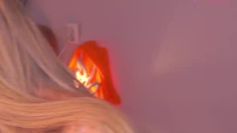 Snapshot of artease chatting on November 16, 2025, 10:43 am Arti Next Streams - online show from November 16, 2025, 10:43 am