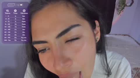 Snapshot of artemis_020 chatting on December 31, 2024, 10:45 pm FENIX online show from December 31, 2024, 10:45 pm