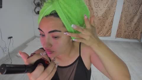 Snapshot of artemis_020 chatting on February 28, 2025, 12:10 am FENIX online show from February 28, 2025, 12:10 am