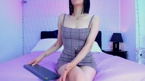 artemisa_leon online show from January 15, 2025, 3:11 am