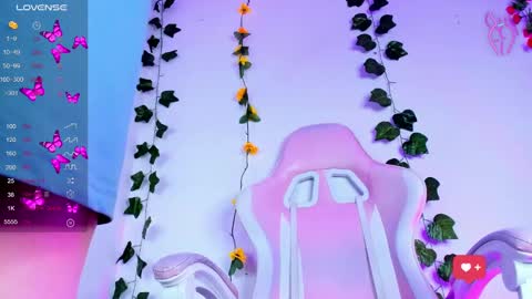 artemisa_leon online show from February 24, 2025, 12:59 pm