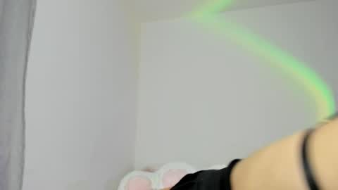 Lenna online show from November 27, 2025, 2:35 am