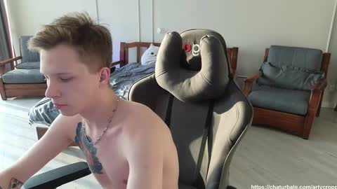 Snapshot of artycropp chatting on February 22, 2025, 11:24 am Archie online show from February 22, 2025, 11:24 am