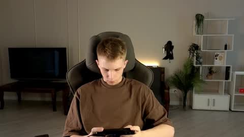 Snapshot of artycropp chatting on September 18, 2025, 8:05 am Archie online show from September 18, 2025, 8:05 am