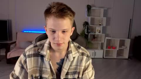 Snapshot of artycropp chatting on September 30, 2025, 2:27 am Archie online show from September 30, 2025, 2:27 am