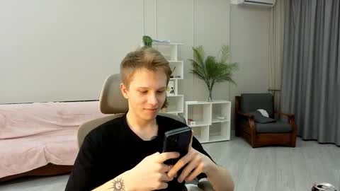 Snapshot of artycropp chatting on November 10, 2025, 4:17 pm Archie online show from November 10, 2025, 4:17 pm