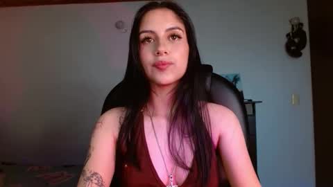   Independent Model online show from September 25, 2025, 10:35 pm