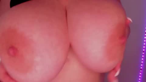 Snapshot of aryahunt chatting on January 26, 2025, 8:57 am Arianacustom videos available for sale try my special vibes 112233111222333 private copy at request online show from January 26, 2025, 8:57 am