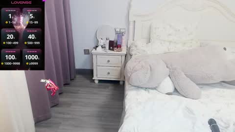 Lily online show from February 26, 2025, 6:26 am