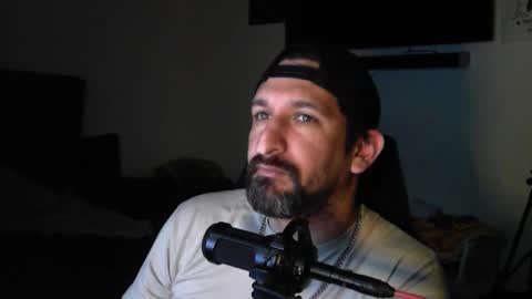 Snapshot of asanator101 chatting on September 9, 2025, 2:55 am devilPup75 online show from September 9, 2025, 2:55 am