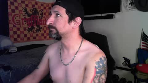 Snapshot of asanator101 chatting on September 19, 2025, 4:07 pm devilPup75 online show from September 19, 2025, 4:07 pm