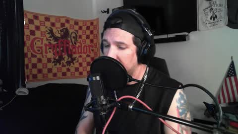 Snapshot of asanator101 chatting on October 16, 2025, 1:56 pm devilPup75 online show from October 16, 2025, 1:56 pm