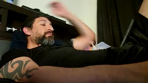 devilPup75 online show from November 22, 2025, 8:46 am