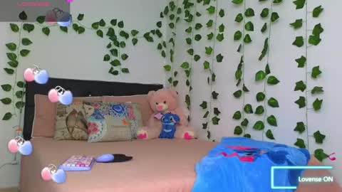 Snapshot of asenaesmee chatting on March 11, 2025, 5:57 pm Asena online show from March 11, 2025, 5:57 pm