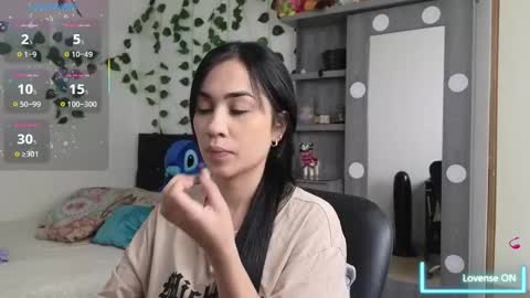 Snapshot of asenaesmee chatting on September 10, 2025, 6:19 pm Asena online show from September 10, 2025, 6:19 pm