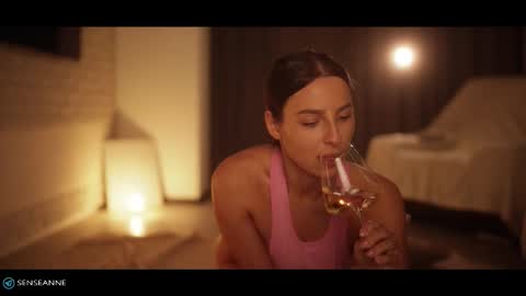 Call me Ann online show from October 2, 2025, 6:48 pm