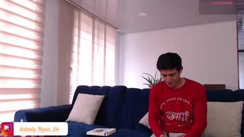 Snapshot of ashely_ryan24 chatting on February 16, 2025, 9:48 pm Ashley And Ryan online show from February 16, 2025, 9:48 pm