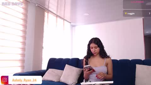 Snapshot of ashely_ryan24 chatting on February 27, 2025, 7:47 pm Ashley And Ryan online show from February 27, 2025, 7:47 pm