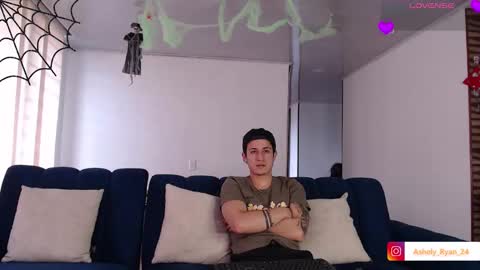 Snapshot of ashely_ryan24 chatting on October 14, 2025, 7:25 pm Ashley And Ryan online show from October 14, 2025, 7:25 pm