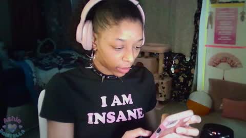 Snapshot of ashledaniella chatting on February 2, 2025, 9:56 pm Ashle online show from February 2, 2025, 9:56 pm