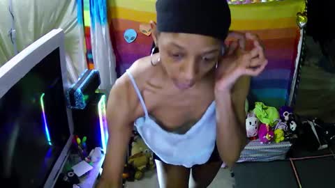 Snapshot of ashledaniella chatting on November 16, 2025, 12:27 am Ashle online show from November 16, 2025, 12:27 am