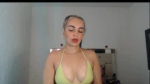 Snapshot of ashley__tylor chatting on January 15, 2025, 3:11 am ashley__tylor online show from January 15, 2025, 3:11 am
