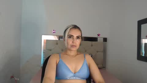 Snapshot of ashley__tylor chatting on February 26, 2025, 2:48 am ashley__tylor online show from February 26, 2025, 2:48 am