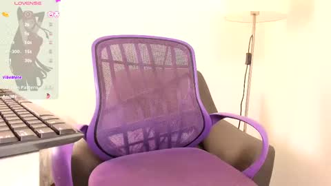 Snapshot of ashley_black6 chatting on March 11, 2025, 5:35 pm Soy Ash online show from March 11, 2025, 5:35 pm