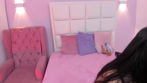 Snapshot of ashley_petit chatting on October 9, 2025, 12:14 pm ashley_petit online show from October 9, 2025, 12:14 pm