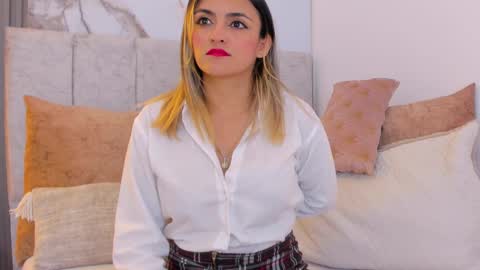 Snapshot of ashley_ruiz_ chatting on January 28, 2025, 8:26 pm Camila online show from January 28, 2025, 8:26 pm