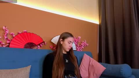 Ashle online show from November 10, 2025, 4:11 am