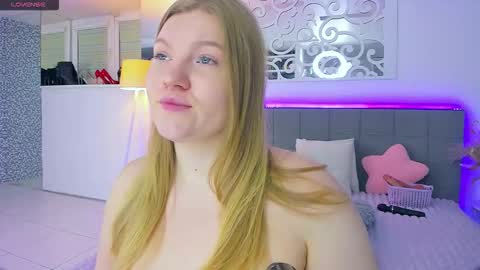 Snapshot of ashleyjonse chatting on November 12, 2025, 4:35 am AshleyJonse online show from November 12, 2025, 4:35 am